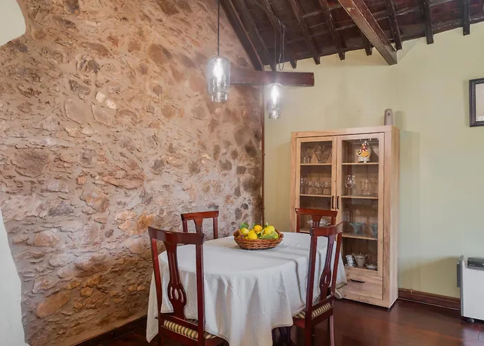 Casa Isabel Nyaraló Santa Brígida