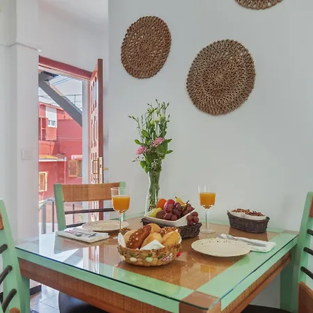 Casa Isabel Nyaraló *